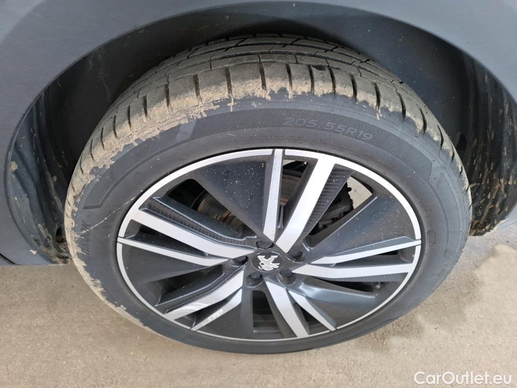 Peugeot  3008  GT 1.2 PureTech 130CV BVA8 E6d #6
