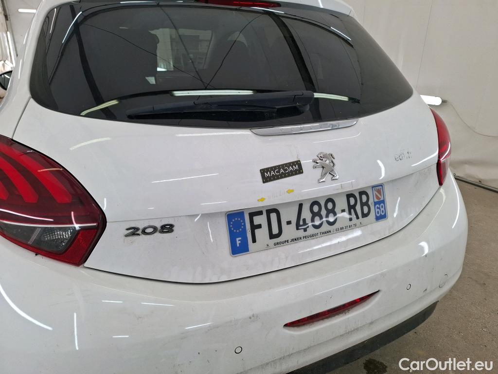 Peugeot  208 PEUGEOT  / 2015 / 5P / Berline &BLUEHDI 100 S&S ALLURE BUSINESS #3