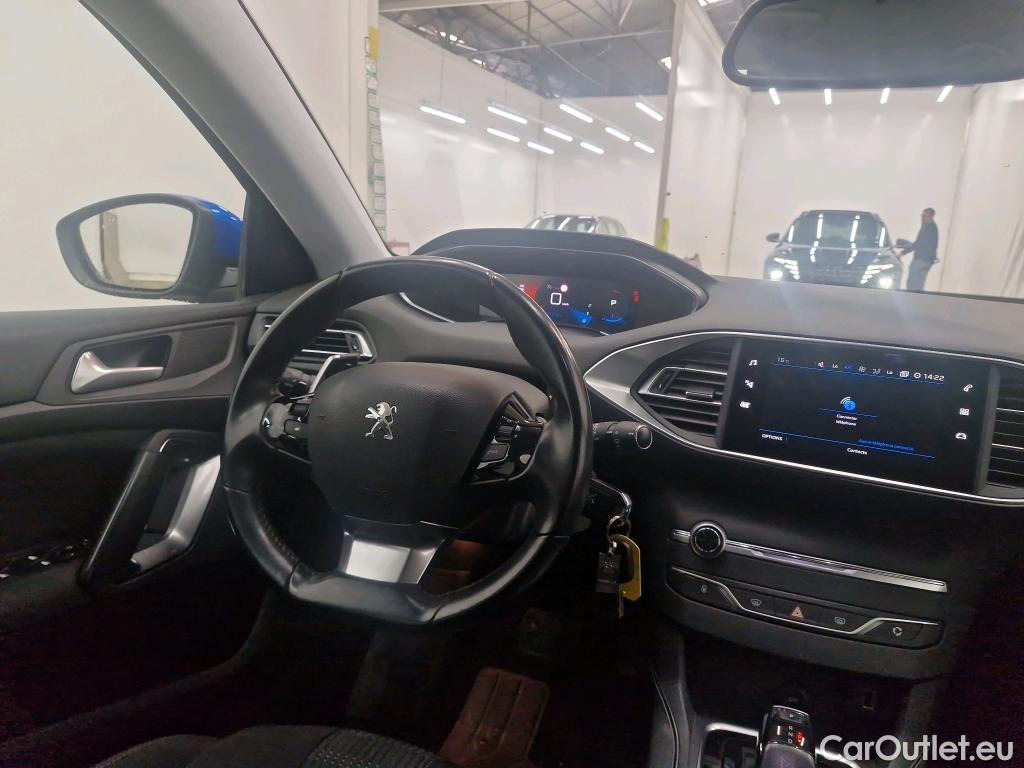 Peugeot  308  Allure 1.2 PureTech 130CV BVA8 E6d #5