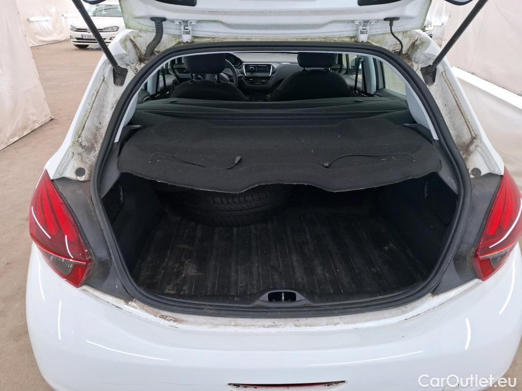 Peugeot  208  Affaire Premium 1.6 HDi 75CV BVM5 E6 #10