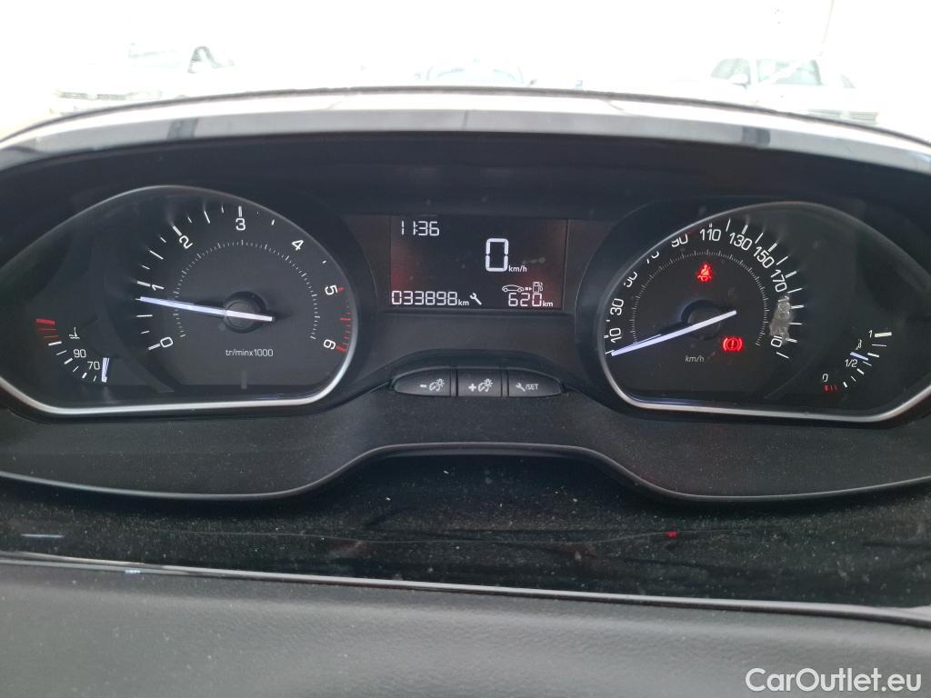 Peugeot  208  Affaire Premium 1.6 HDi 75CV BVM5 E6 #6