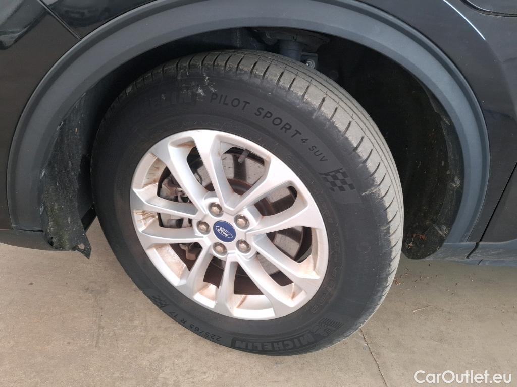 Ford  Kuga  Titanium Plug-In Hybrid 2.5 225CV BVA1 E6dT #81