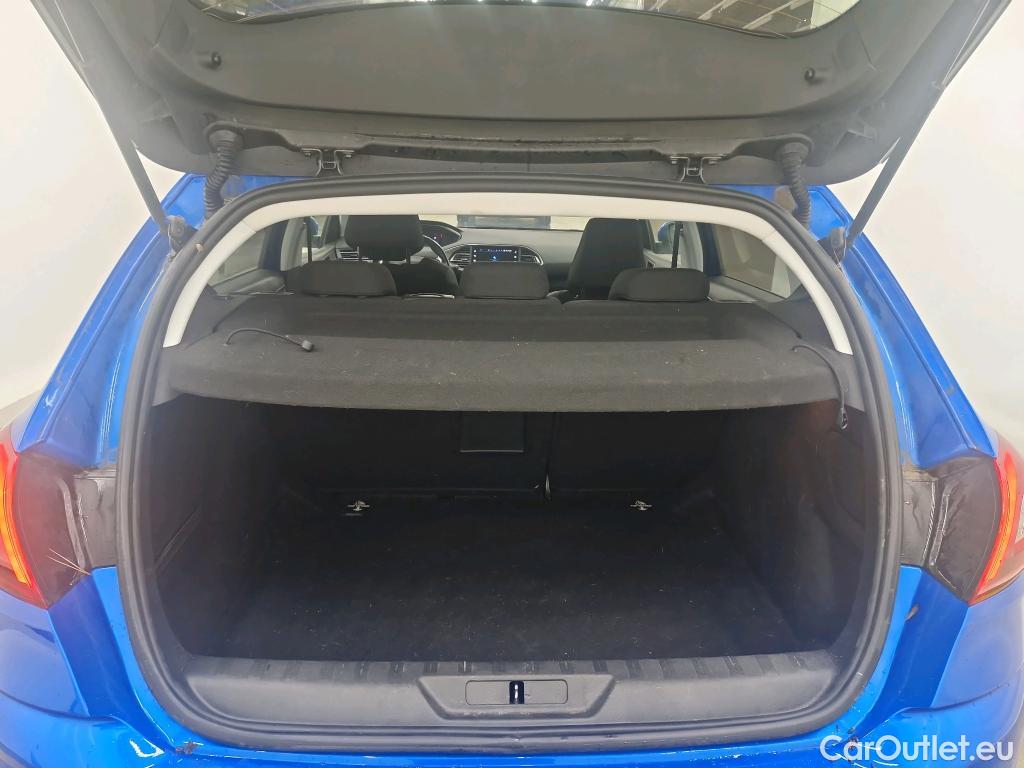 Peugeot  308  Allure 1.2 PureTech 130CV BVA8 E6d #8