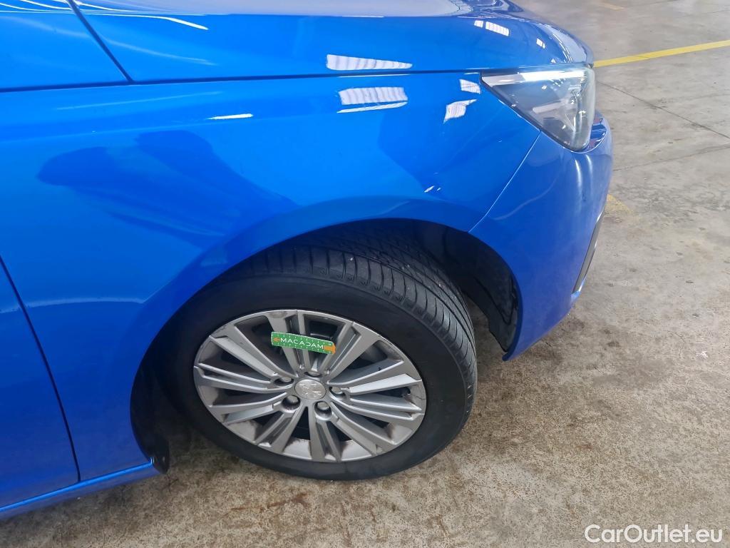 Peugeot  308  Allure 1.2 PureTech 130CV BVA8 E6d #5