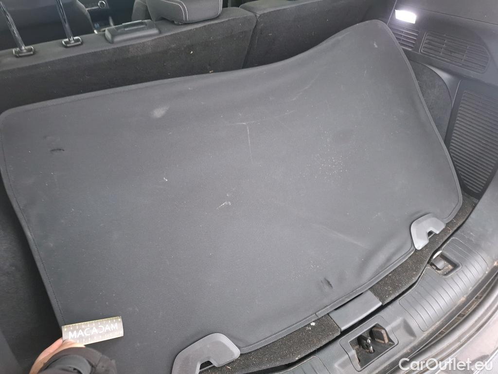 Ford  Kuga  Titanium Plug-In Hybrid 2.5 225CV BVA1 E6dT #47