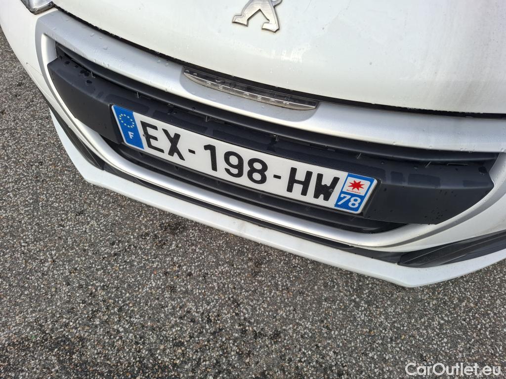 Peugeot  208  Affaire Premium 1.6 HDi 75CV BVM5 E6 #33