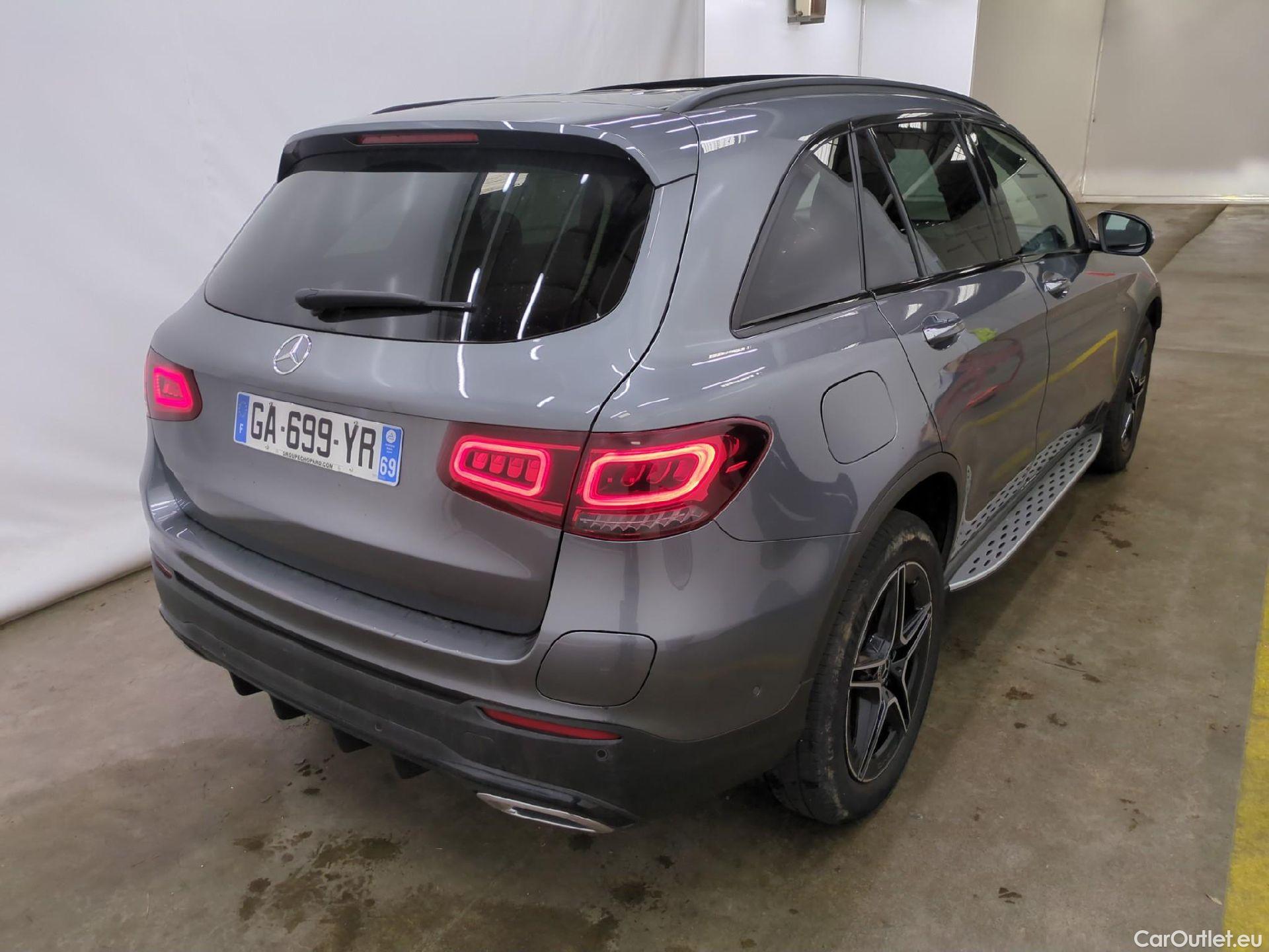 Mercedes  G-Klasee MERCEDES-BENZ GLC / 2019 / 5P / SUV 2.0 GLC 300 E AMG LINE 4MATIC #4