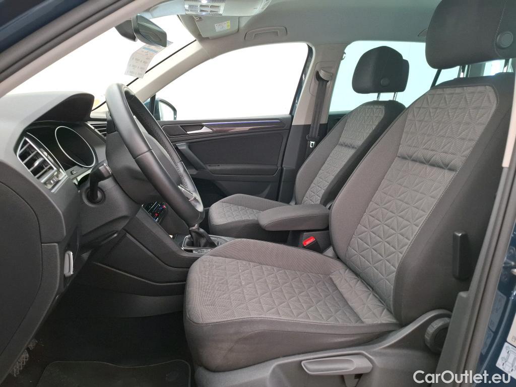 Volkswagen  Tiguan VOLKSWAGEN  / 2020 / 5P / SUV 2.0 TDI 150 DSG7 Life Business #8