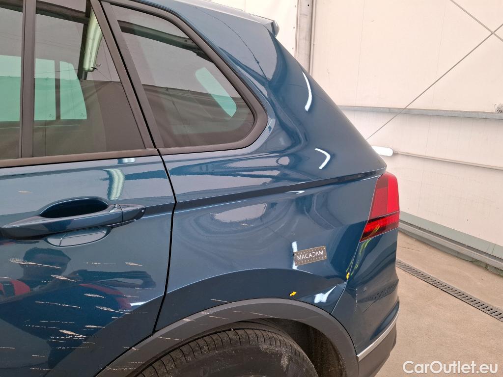 Volkswagen  Tiguan VOLKSWAGEN  / 2020 / 5P / SUV 2.0 TDI 150 DSG7 Life Business #6