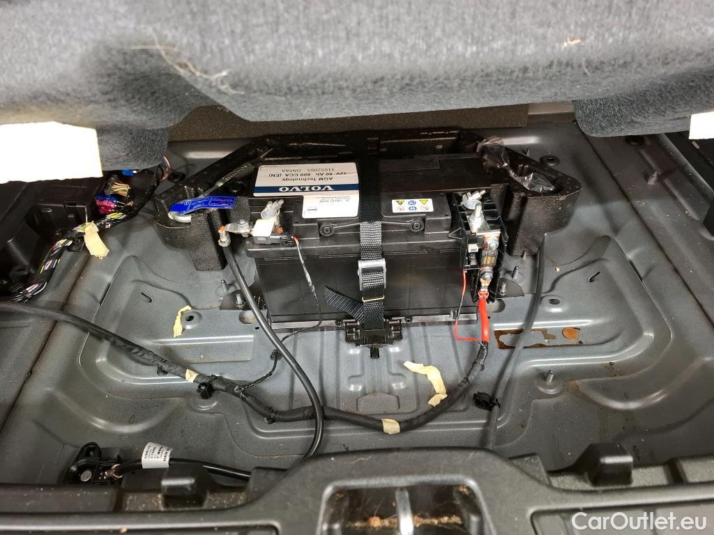 Volvo  XC 40 XC40 Inscription Business Recharge Plug-In Hybrid 2WD 1.5 T5 260CV BVA7 E6d #17
