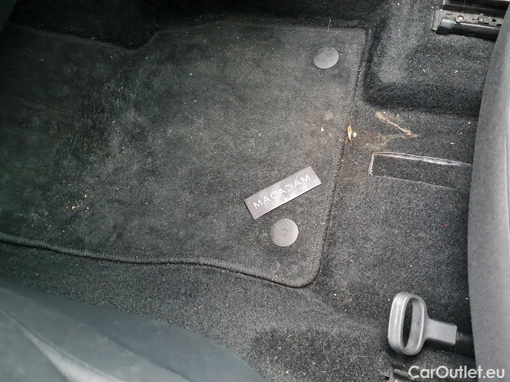 Skoda  KAMIQ Ambition 1.6TDi 115pk/cv 5p Manual Diesel  2 #29
