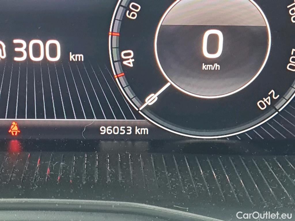 Skoda  KAMIQ Ambition 1.6TDi 115pk/cv 5p Manual Diesel  2 #6