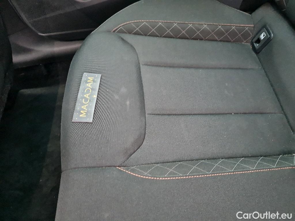 Skoda  KAMIQ Ambition 1.6TDi 115pk/cv 5p Manual Diesel  2 #30