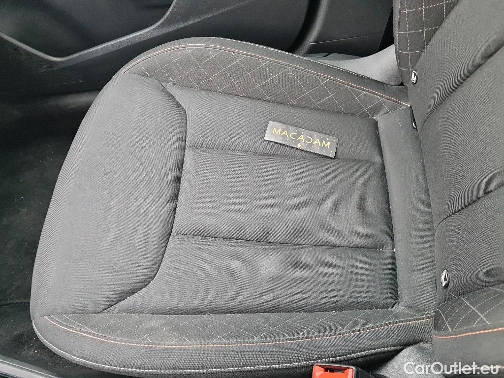 Skoda  KAMIQ Ambition 1.6TDi 115pk/cv 5p Manual Diesel  2 #28