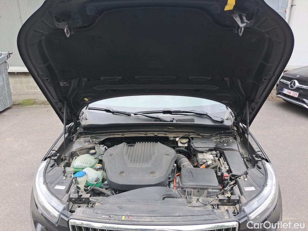 Volvo  XC 40 Inscription 1.5T5 Twin Engine 180pk/cv 5p Geartronic Automatic Petrol/Electric  4 #21
