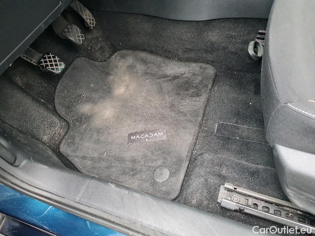Skoda  KAMIQ Ambition 1.6TDi 115pk/cv 5p Manual Diesel  2 #26