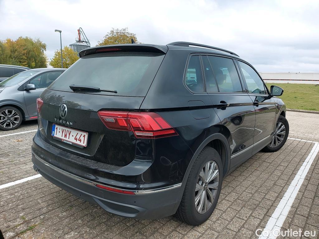 Volkswagen  Tiguan Life 2.0TDi 122pk/cv 5p Manual Diesel  8 #2