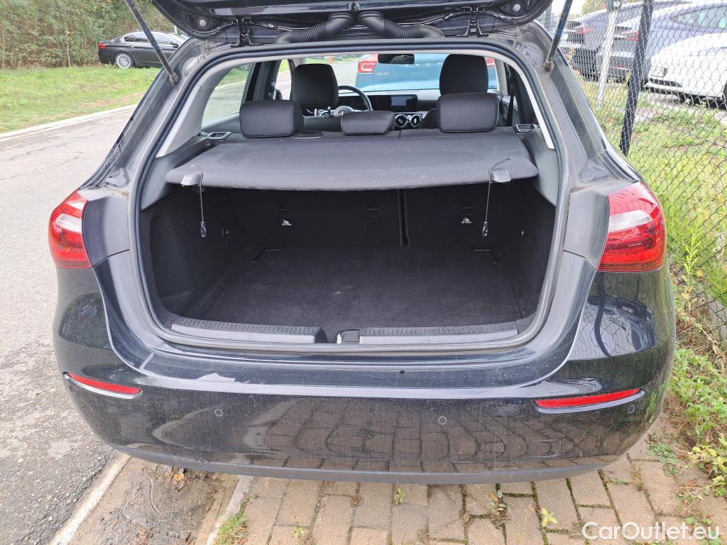 Mercedes  A-Klasse A180d Business Solution Essential 2.0d 116pk/cv 5p Manual Diesel  12 #3