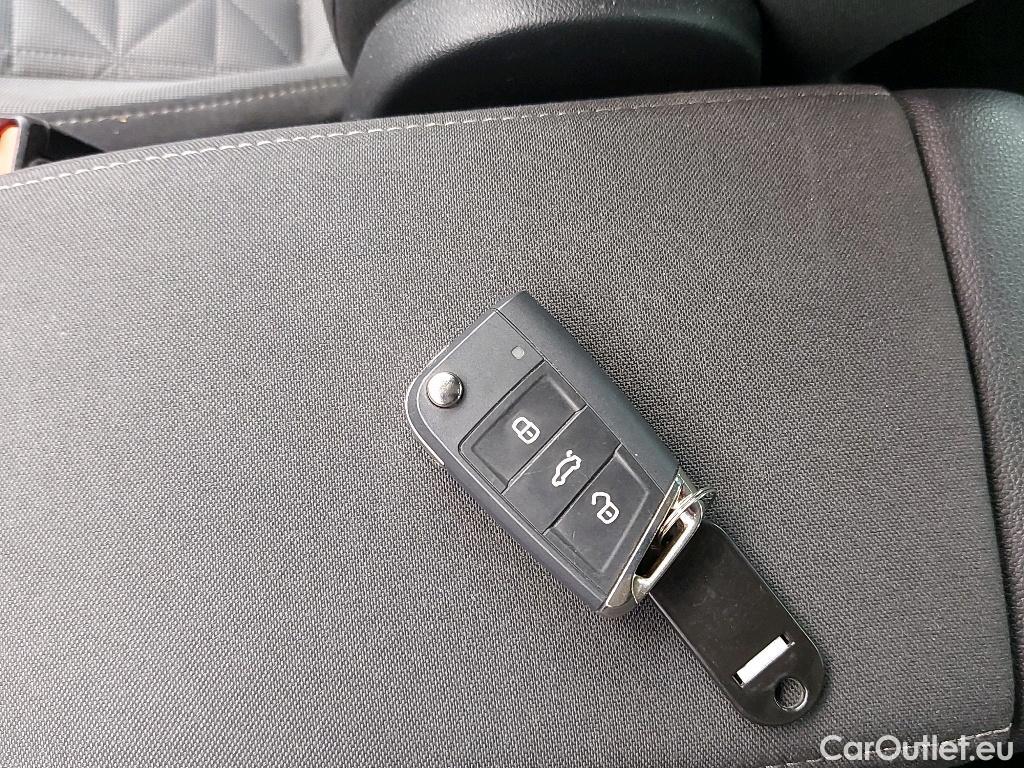 Volkswagen  Tiguan Life 2.0TDi 122pk/cv 5p Manual Diesel  8 #22