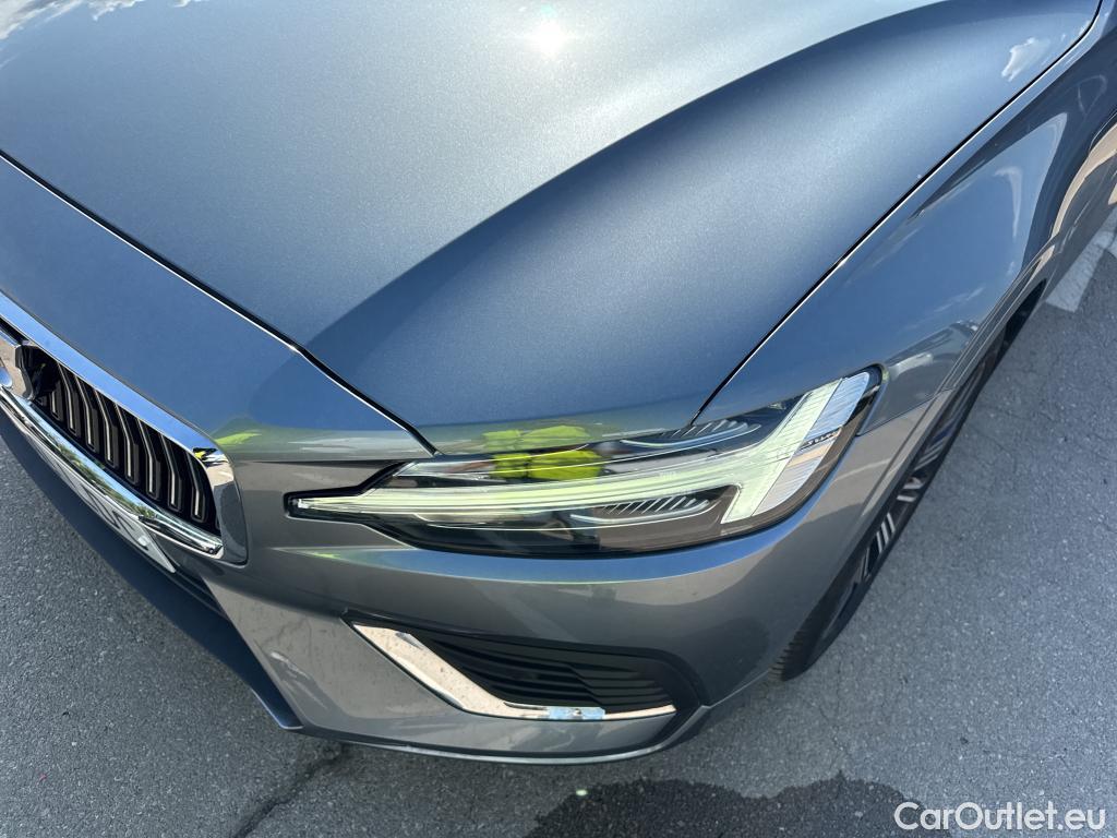 Volvo  S60 VOLVO  / 2019 / 4P / sedán 2.0 T8 AWD Inscription Auto #19