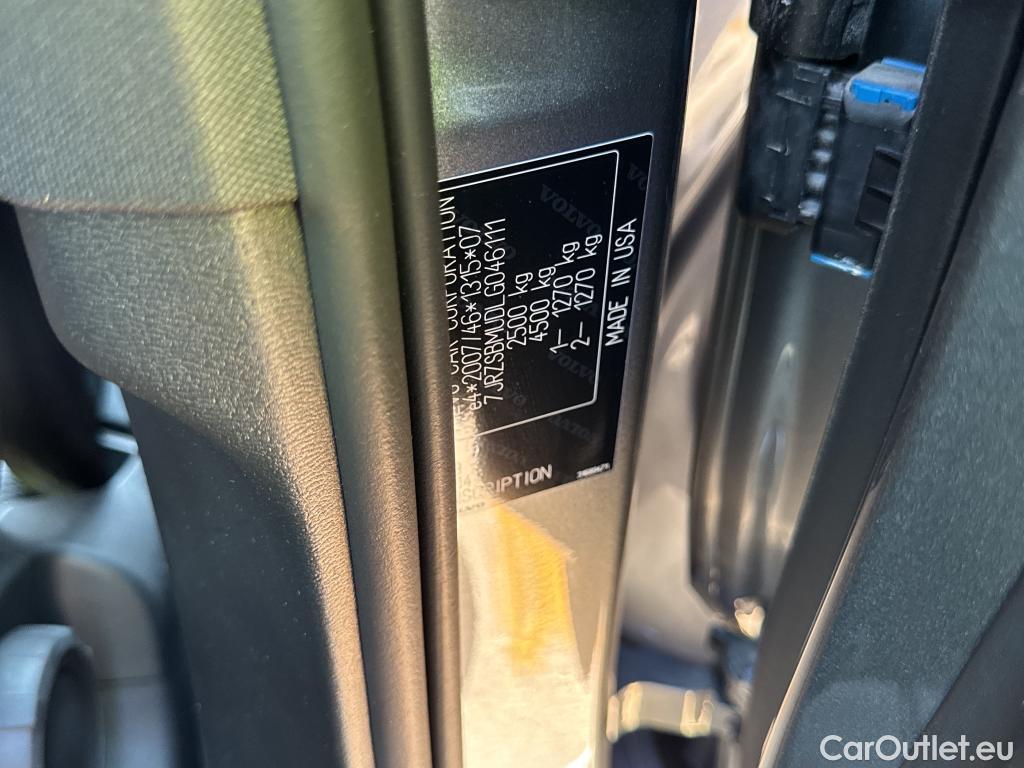 Volvo  S60 VOLVO  / 2019 / 4P / sedán 2.0 T8 AWD Inscription Auto #21