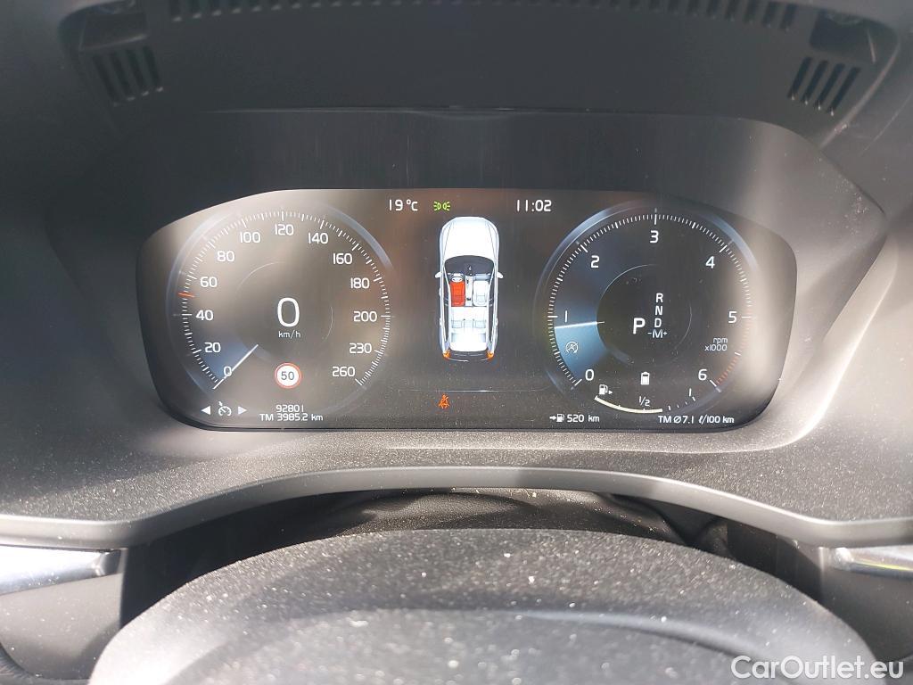 Volvo  XC60 VOLVO  / 2017 / 5P / todoterreno 2.0 B5 D AWD Momentum Auto #4