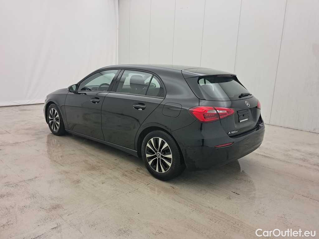 Mercedes  A-Klasse A180d Business Solution Essential 2.0d 116pk/cv 5p Manual Diesel  12 #9