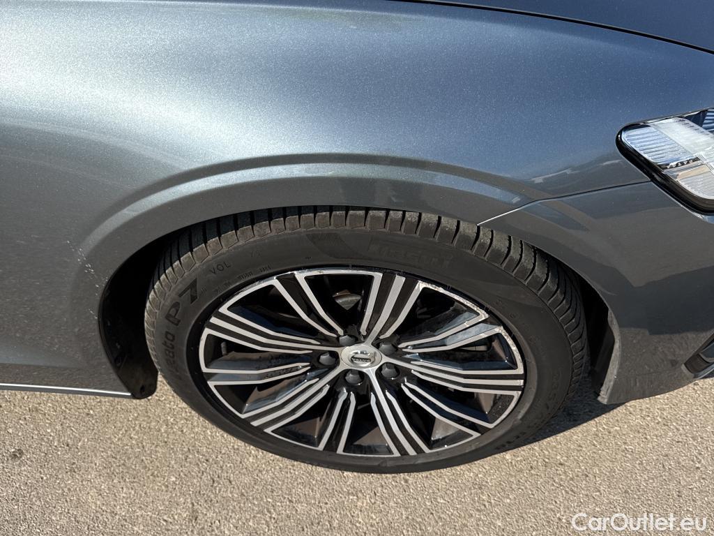 Volvo  S60 VOLVO  / 2019 / 4P / sedán 2.0 T8 AWD Inscription Auto #7
