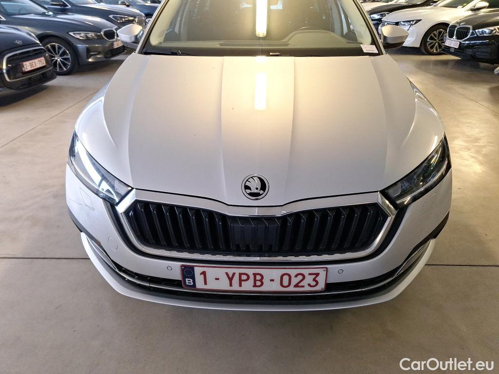 Skoda  Octavia Combi Ambition 2.0TDi 115pk/cv 5p Manual Diesel  6 #7