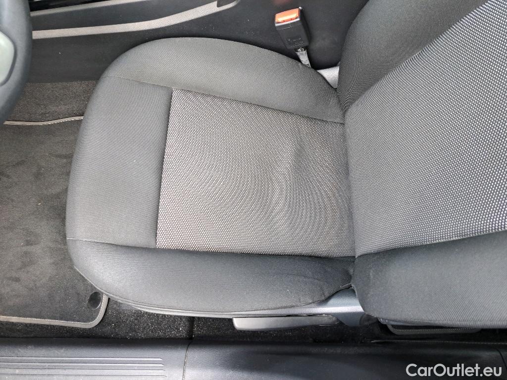 Mercedes  A-Klasse A180d Business Solution Essential 2.0d 116pk/cv 5p Manual Diesel  12 #23