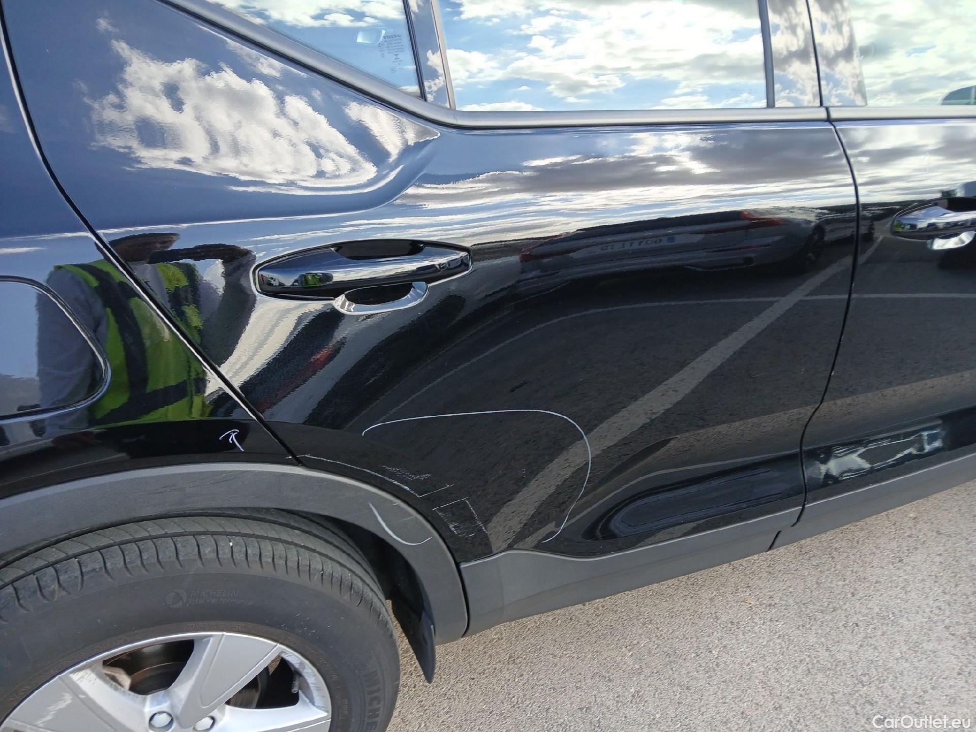 Volvo  XC 40 VOLVO XC40 / 2021 / 5P / todoterreno 1.5 T2 Essential Auto #22