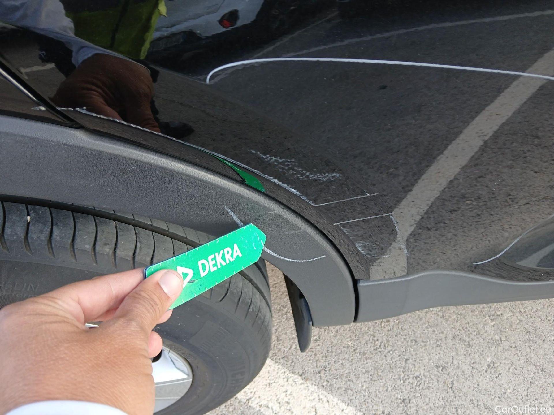 Volvo  XC 40 VOLVO XC40 / 2021 / 5P / todoterreno 1.5 T2 Essential Auto #24