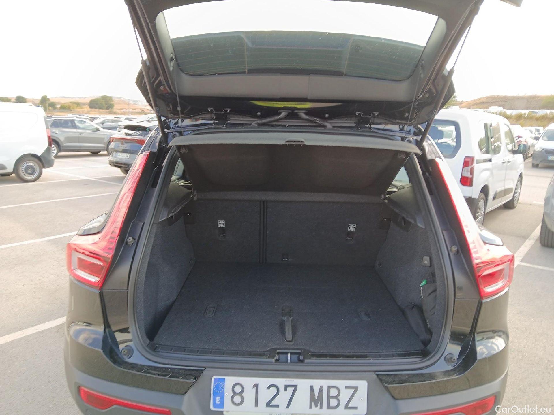 Volvo  XC 40 VOLVO XC40 / 2021 / 5P / todoterreno 1.5 T2 Essential Auto #8