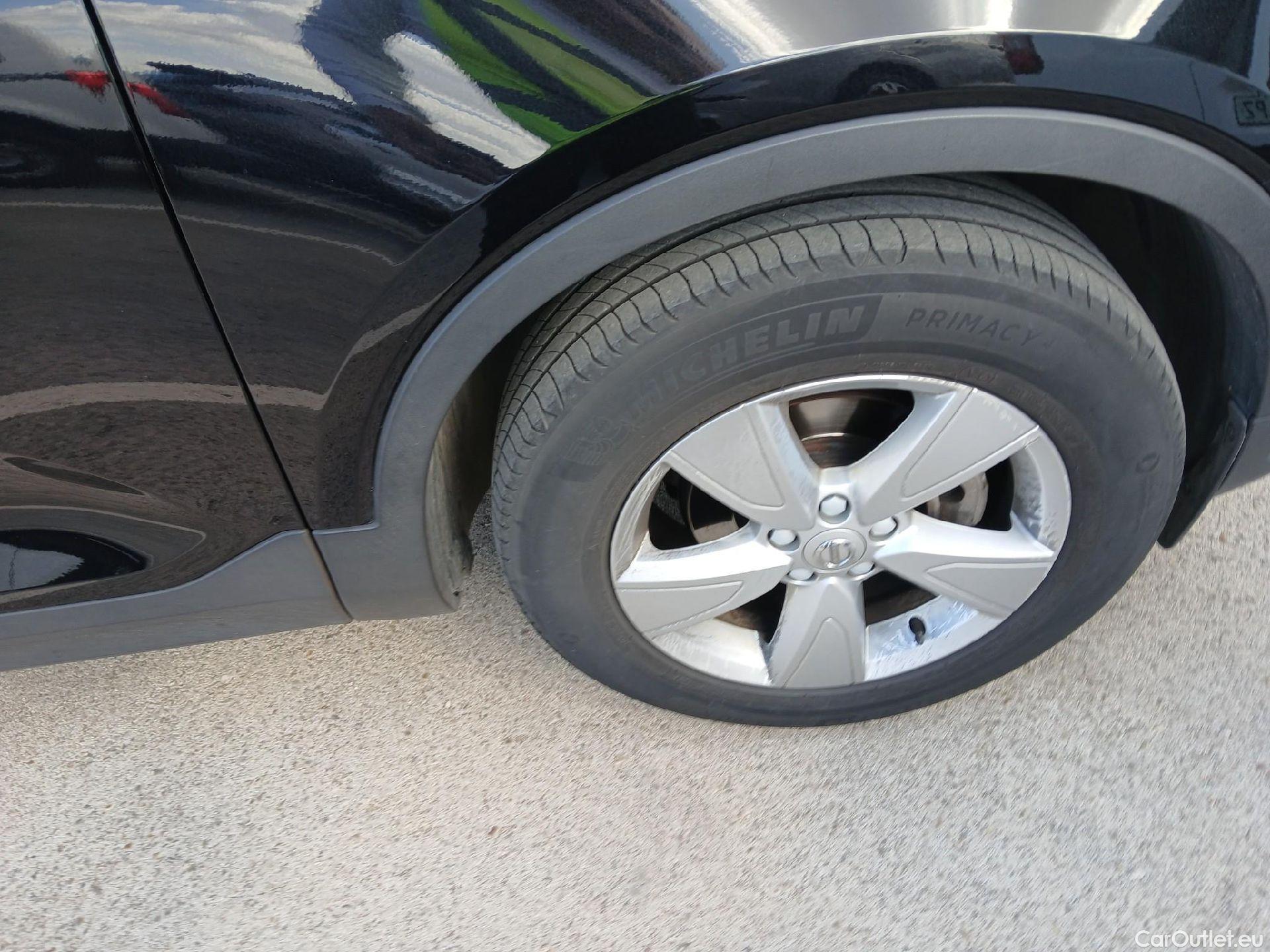 Volvo  XC 40 VOLVO XC40 / 2021 / 5P / todoterreno 1.5 T2 Essential Auto #6