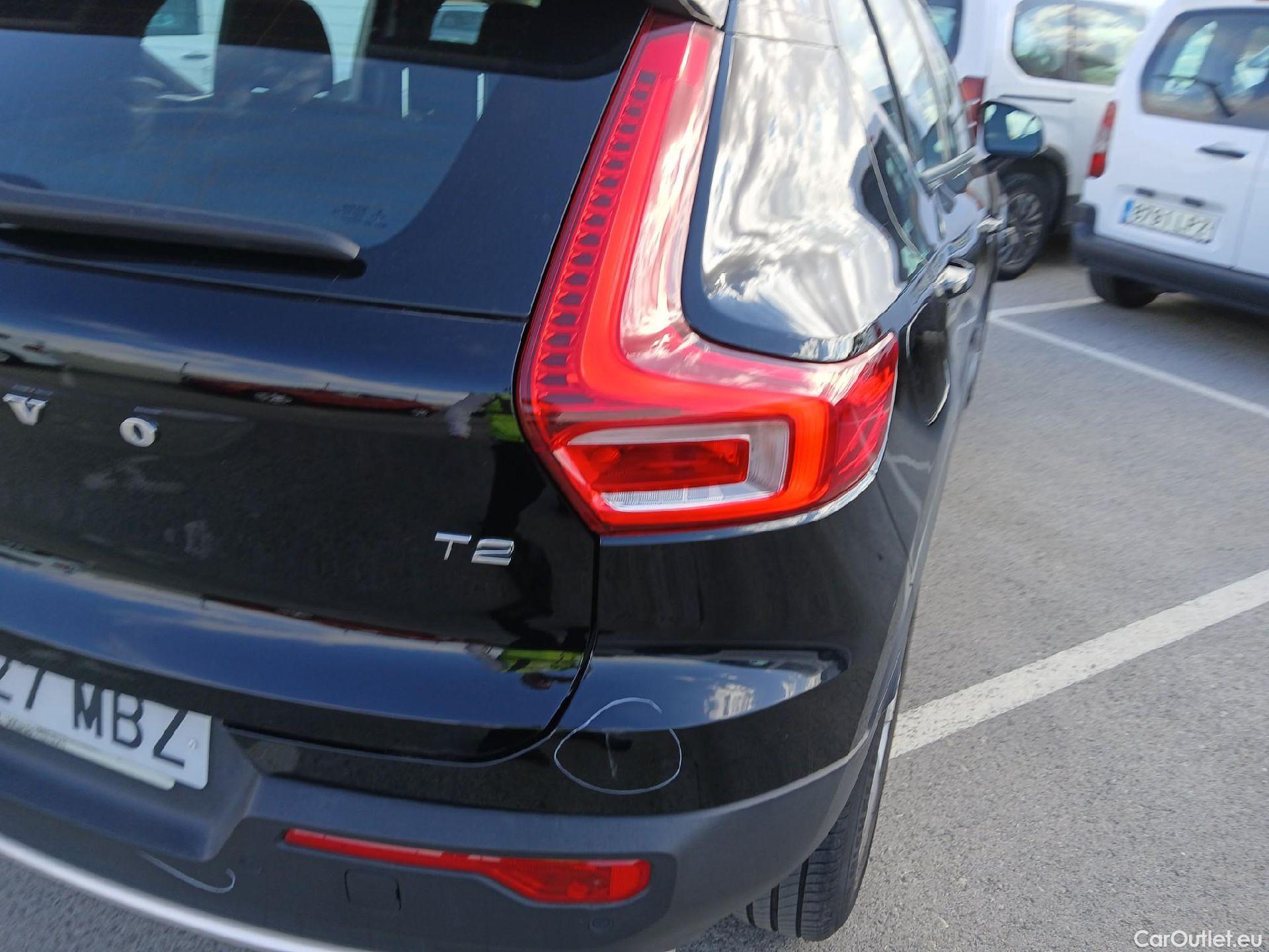 Volvo  XC 40 VOLVO XC40 / 2021 / 5P / todoterreno 1.5 T2 Essential Auto #19