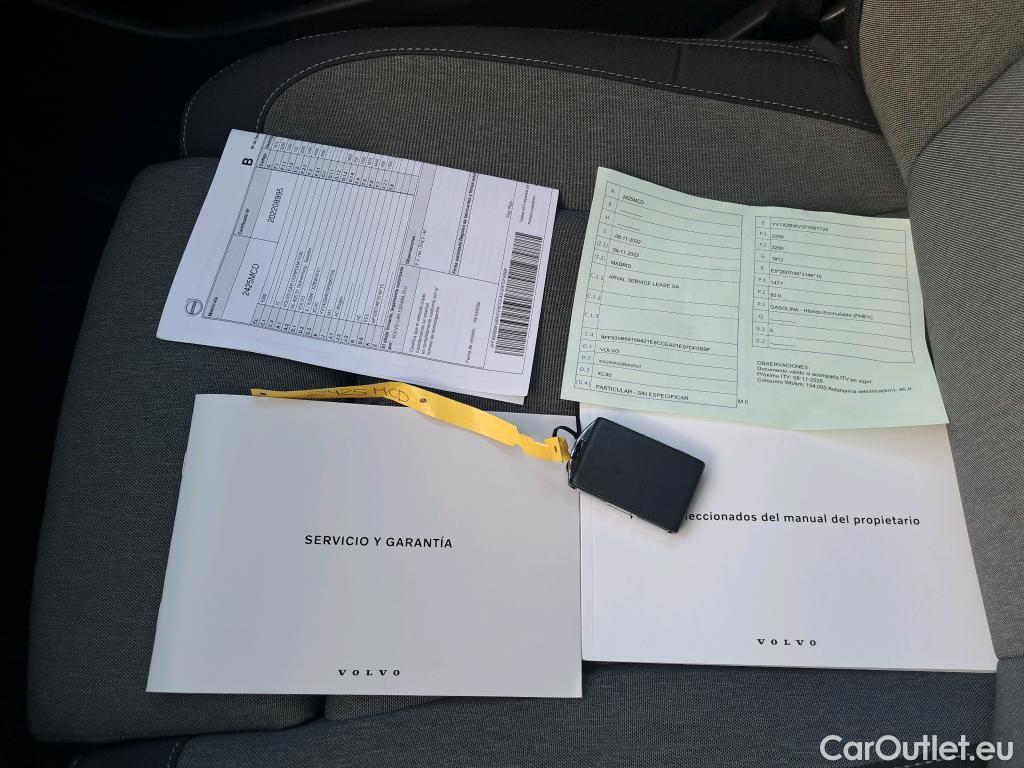 Volvo  XC 40 VOLVO XC40 / 2021 / 5P / todoterreno 1.5 T4 Recharge PHEV Core Auto #9