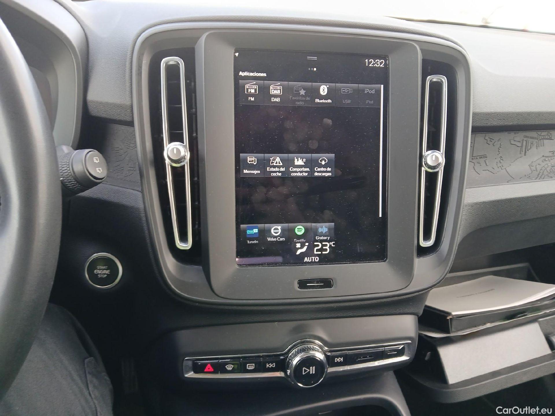 Volvo  XC 40 VOLVO XC40 / 2021 / 5P / todoterreno 1.5 T2 Essential Auto #11