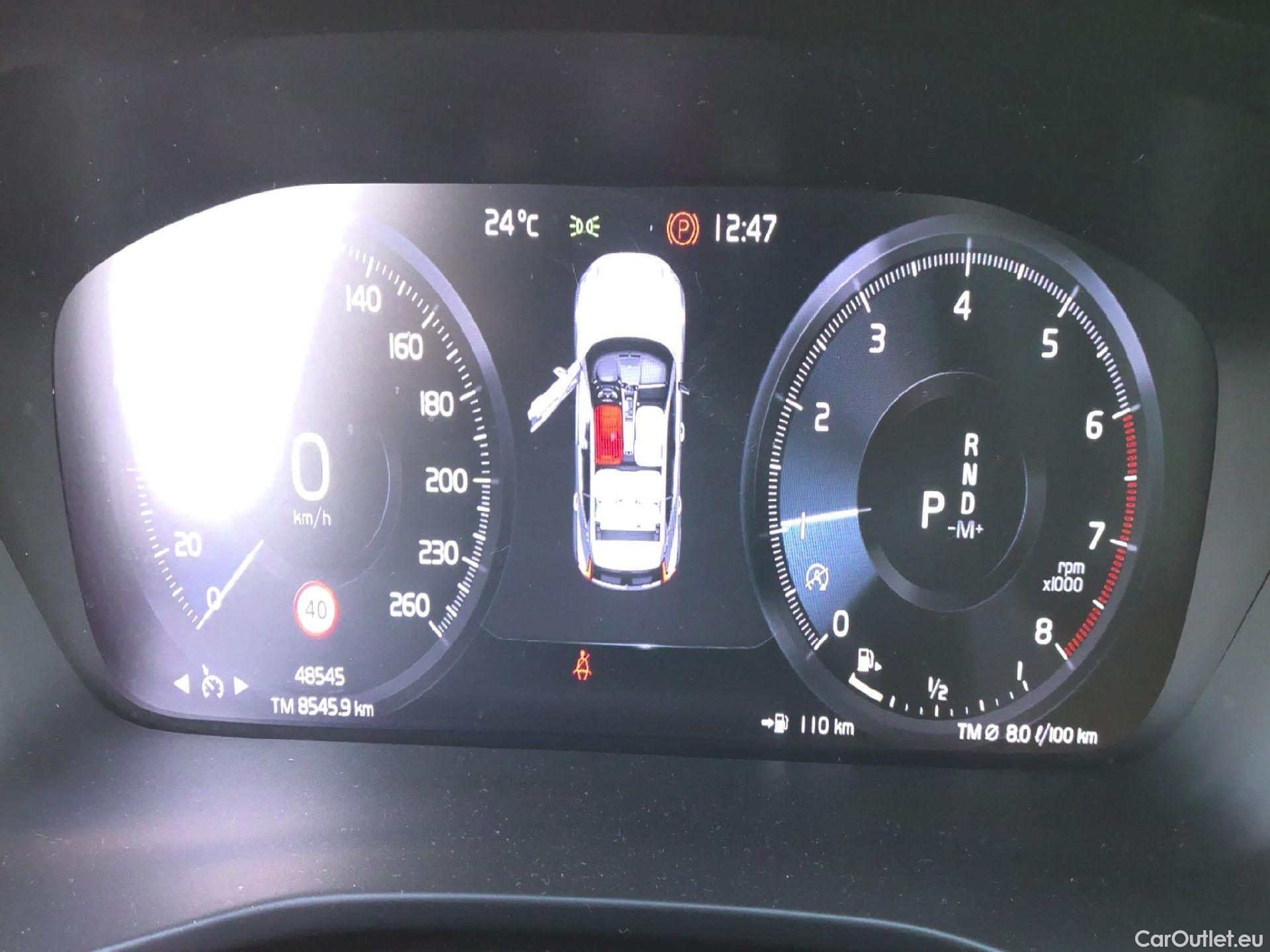 Volvo  XC 40 VOLVO XC40 / 2021 / 5P / todoterreno 1.5 T2 Essential Auto #4