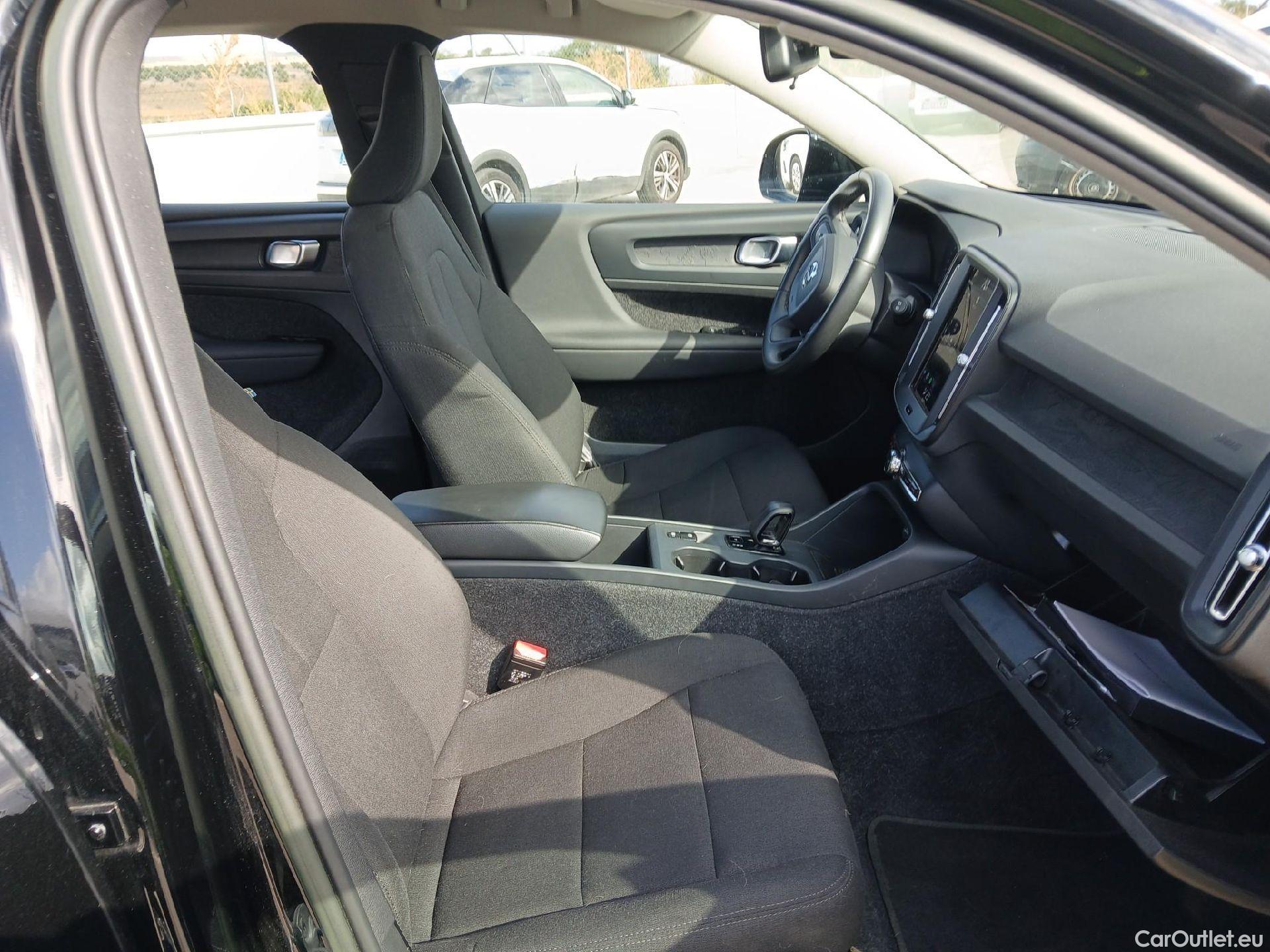 Volvo  XC 40 VOLVO XC40 / 2021 / 5P / todoterreno 1.5 T2 Essential Auto #6