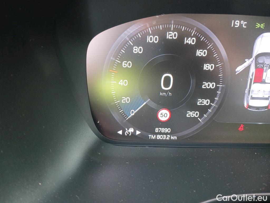 Volvo  XC 40 VOLVO XC40 / 2017 / 5P / todoterreno 1.5 T5 Twin Recharge Inscription Auto #5