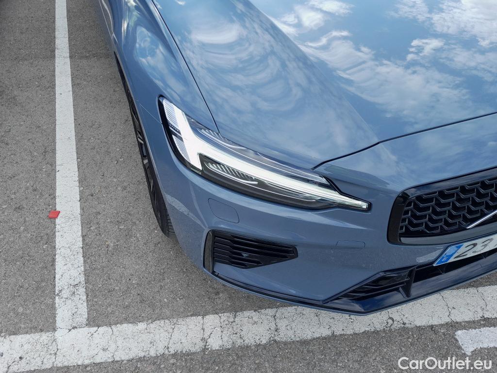 Volvo  S60  Berlina Ultimate Dark Recharge Plug-In Hybrid AWD 2.0 T8 Twin Engine 455CV AT8 E6d #20