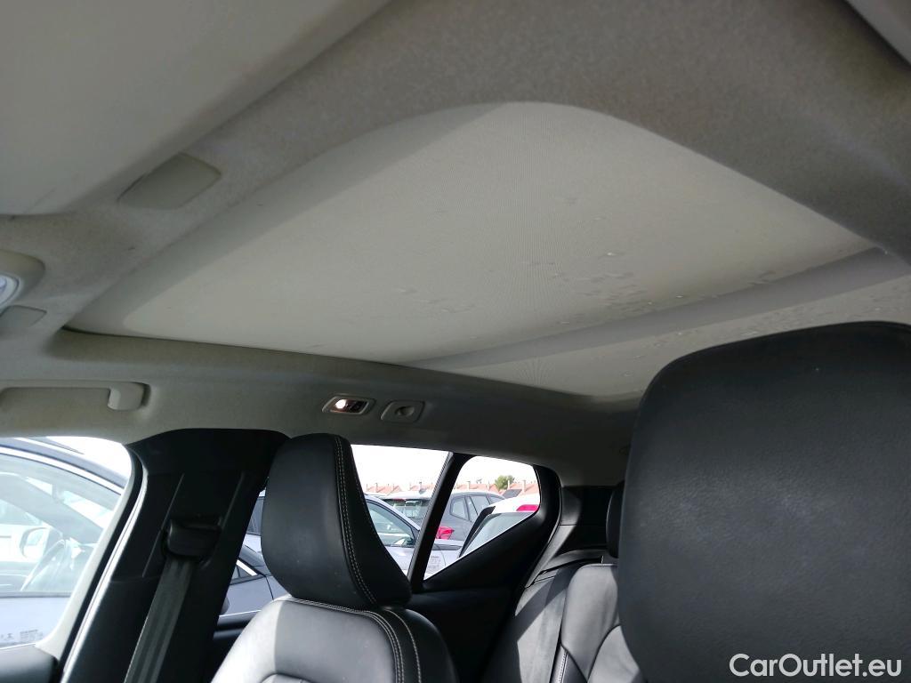Volvo  XC 40 VOLVO XC40 / 2017 / 5P / todoterreno 1.5 T5 Twin Recharge Inscription Auto #13