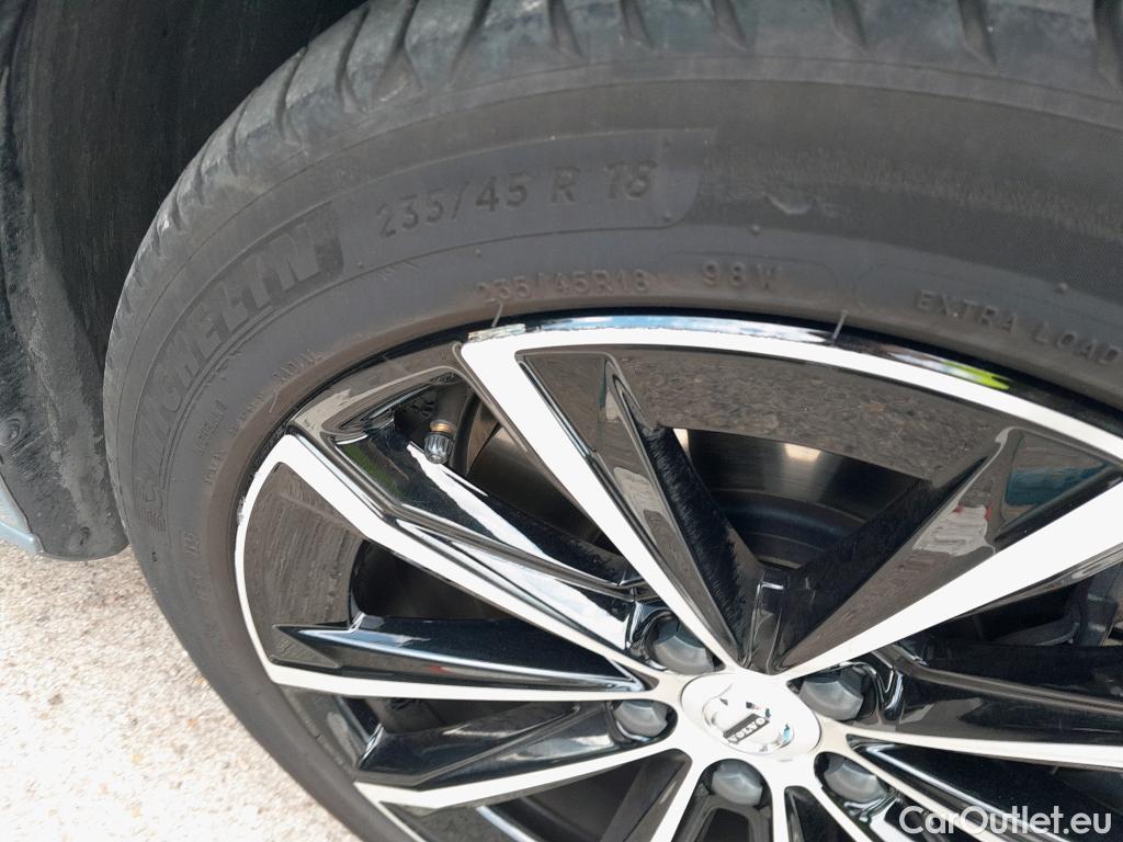 Volvo  S60  Berlina Ultimate Dark Recharge Plug-In Hybrid AWD 2.0 T8 Twin Engine 455CV AT8 E6d #9