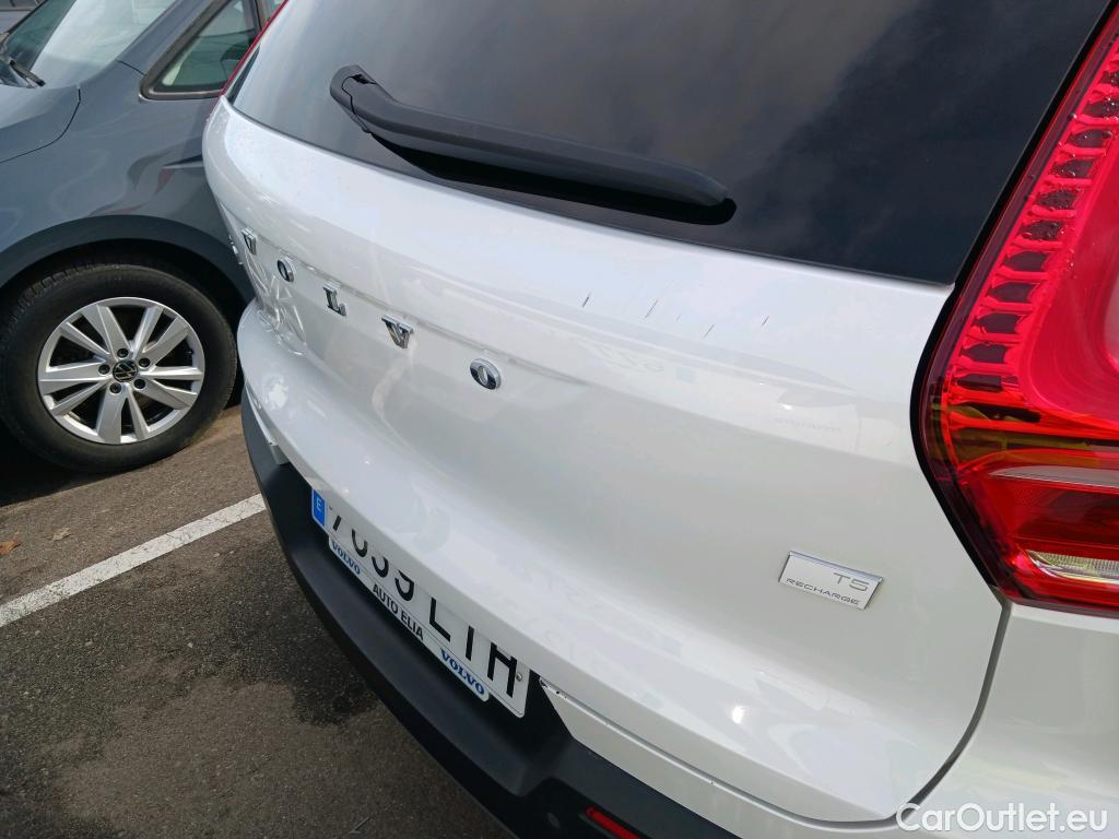 Volvo  XC 40 VOLVO XC40 / 2017 / 5P / todoterreno 1.5 T5 Twin Recharge Inscription Auto #1