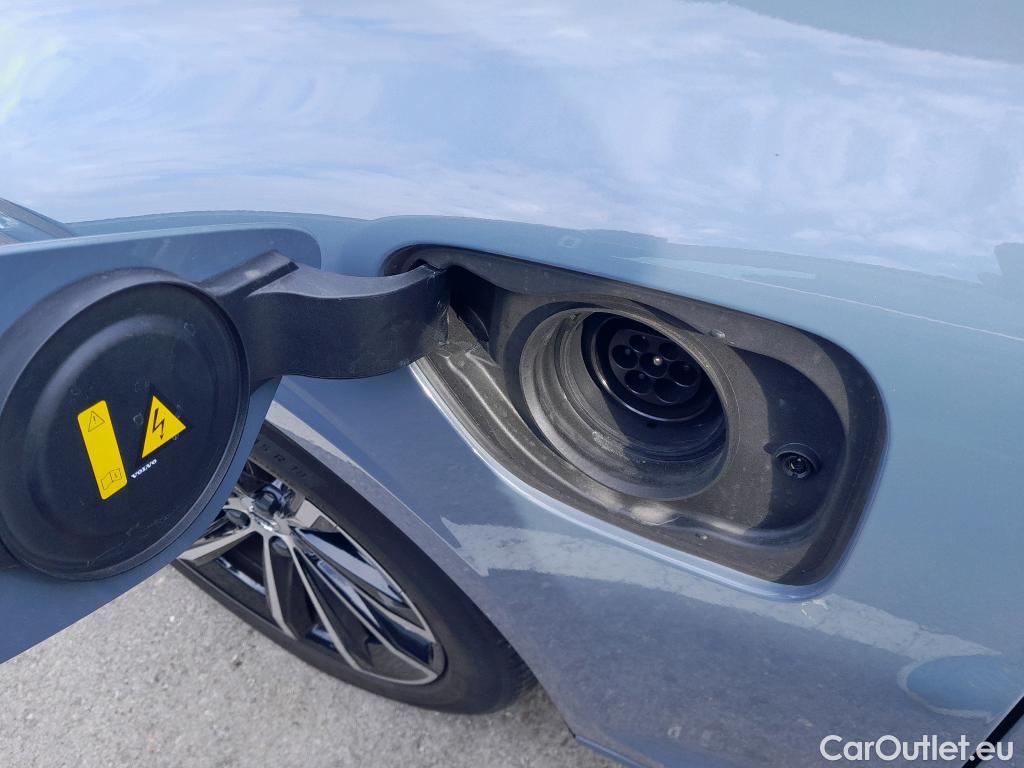 Volvo  S60  Berlina Ultimate Dark Recharge Plug-In Hybrid AWD 2.0 T8 Twin Engine 455CV AT8 E6d #14