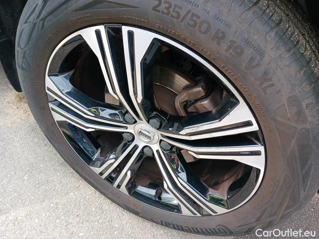 Volvo  XC 40 VOLVO XC40 / 2017 / 5P / todoterreno 1.5 T5 Twin Recharge Inscription Auto #3