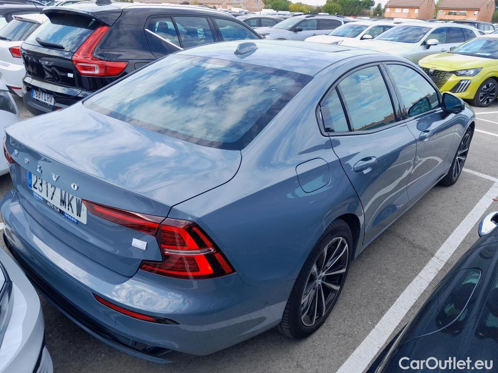 Volvo  S60  Berlina Ultimate Dark Recharge Plug-In Hybrid AWD 2.0 T8 Twin Engine 455CV AT8 E6d #2