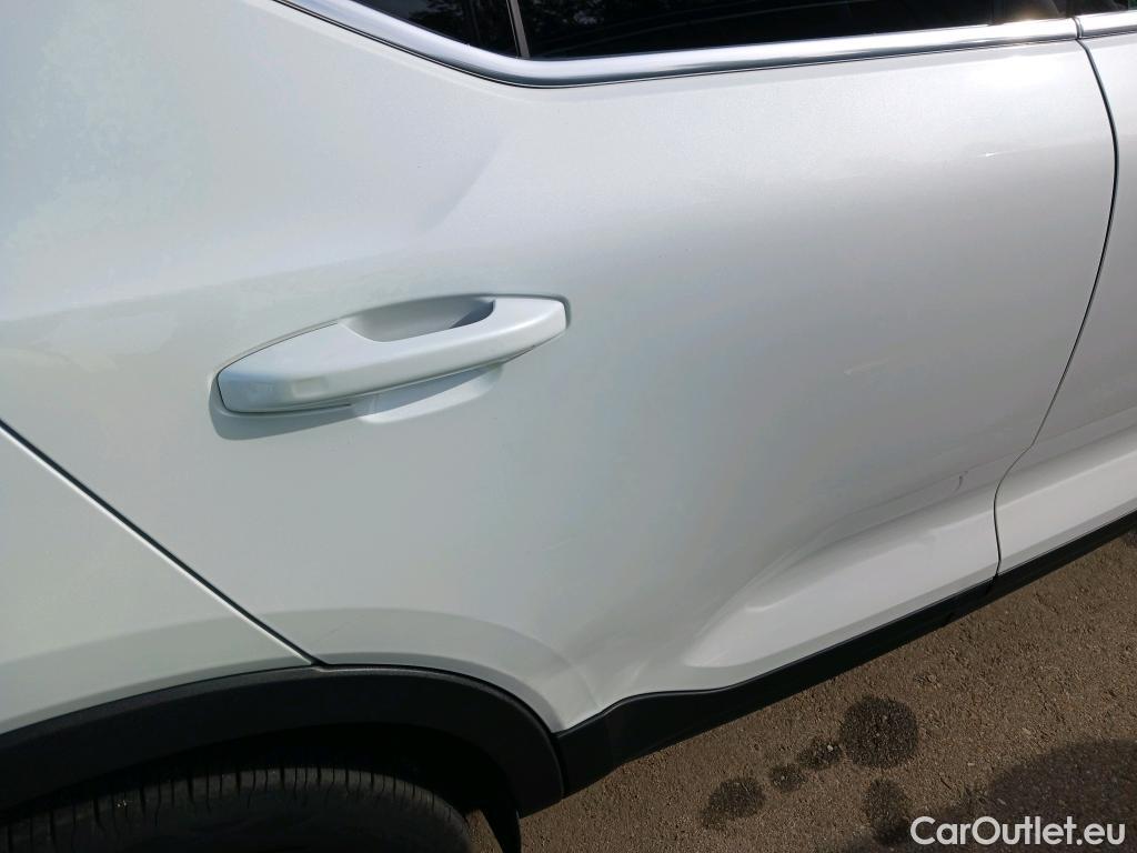 Volvo  XC 40 VOLVO XC40 / 2017 / 5P / todoterreno 1.5 T5 Twin Recharge Inscription Auto #9