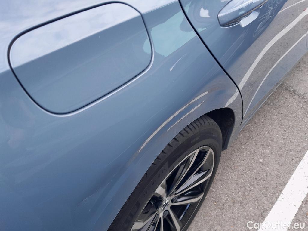 Volvo  S60  Berlina Ultimate Dark Recharge Plug-In Hybrid AWD 2.0 T8 Twin Engine 455CV AT8 E6d #1