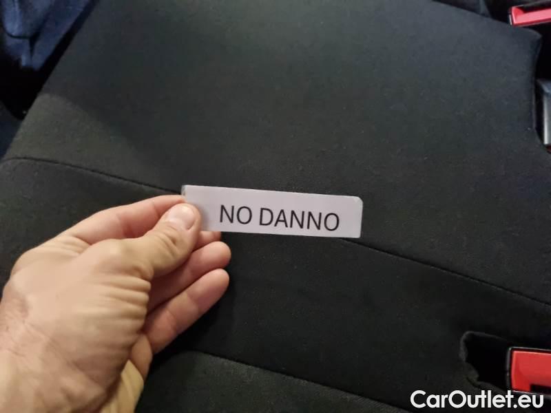 Peugeot  3008 PEUGEOT  / 2020 / 5P / SUV BLUEHDI 130 EAT8 SeS ACTIVE PACK #124